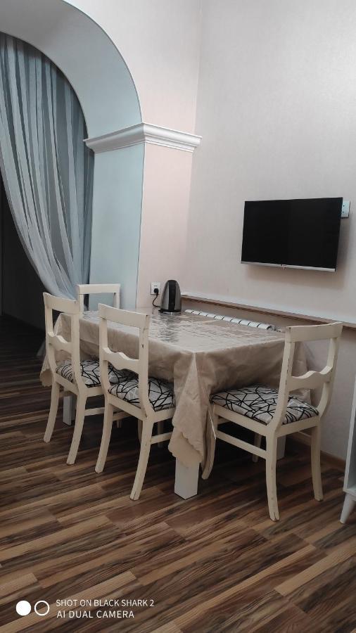 Apartment 28